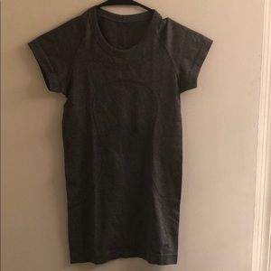 Grey Lululemon top